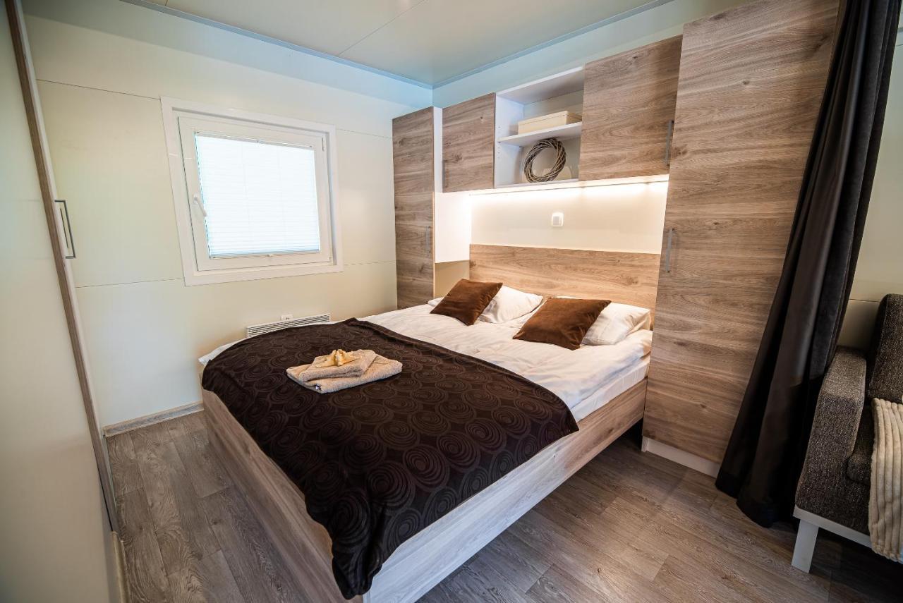 Premium Mobile Tree House With Thermal Riviera Tickets Catez ob Savi Buitenkant foto