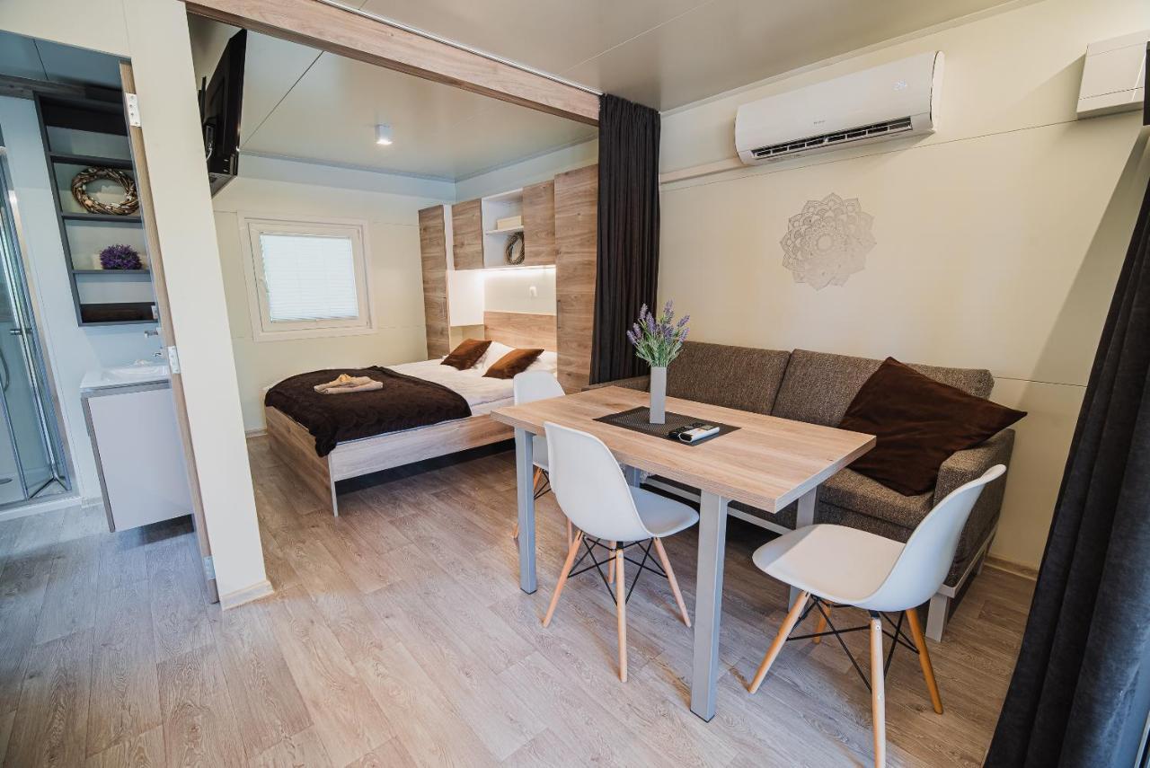 Premium Mobile Tree House With Thermal Riviera Tickets Catez ob Savi Buitenkant foto